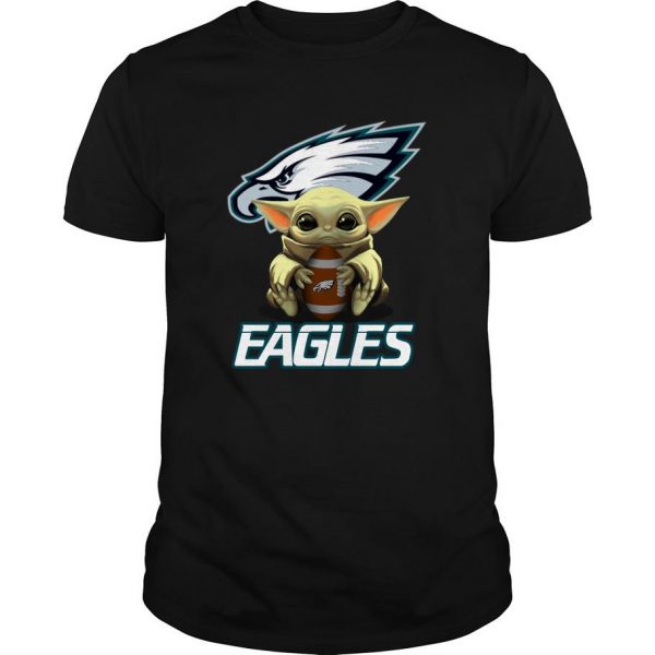 Baby Yoda Hug Philadelphia Eagles t shirt